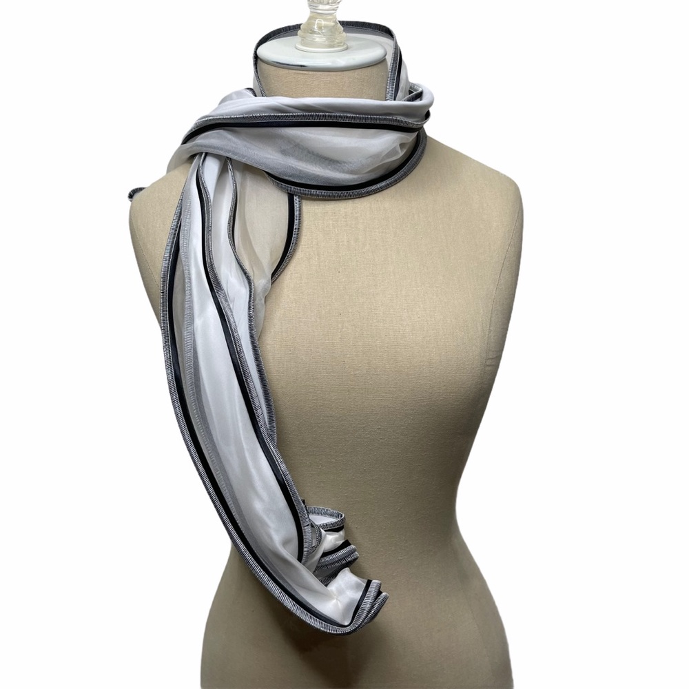 Tammy Child Handmade Sculptural Scarf NWOT